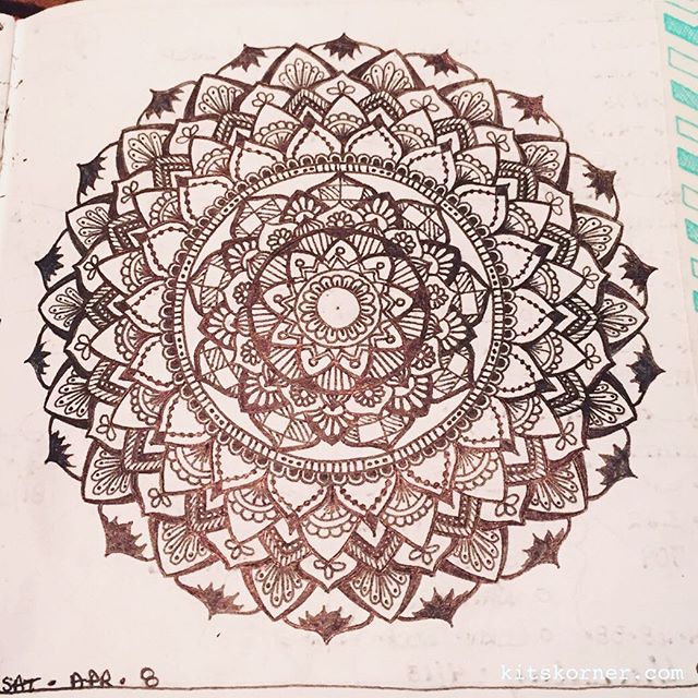 Apr 3-9 – Mandala BuJo Closeup…